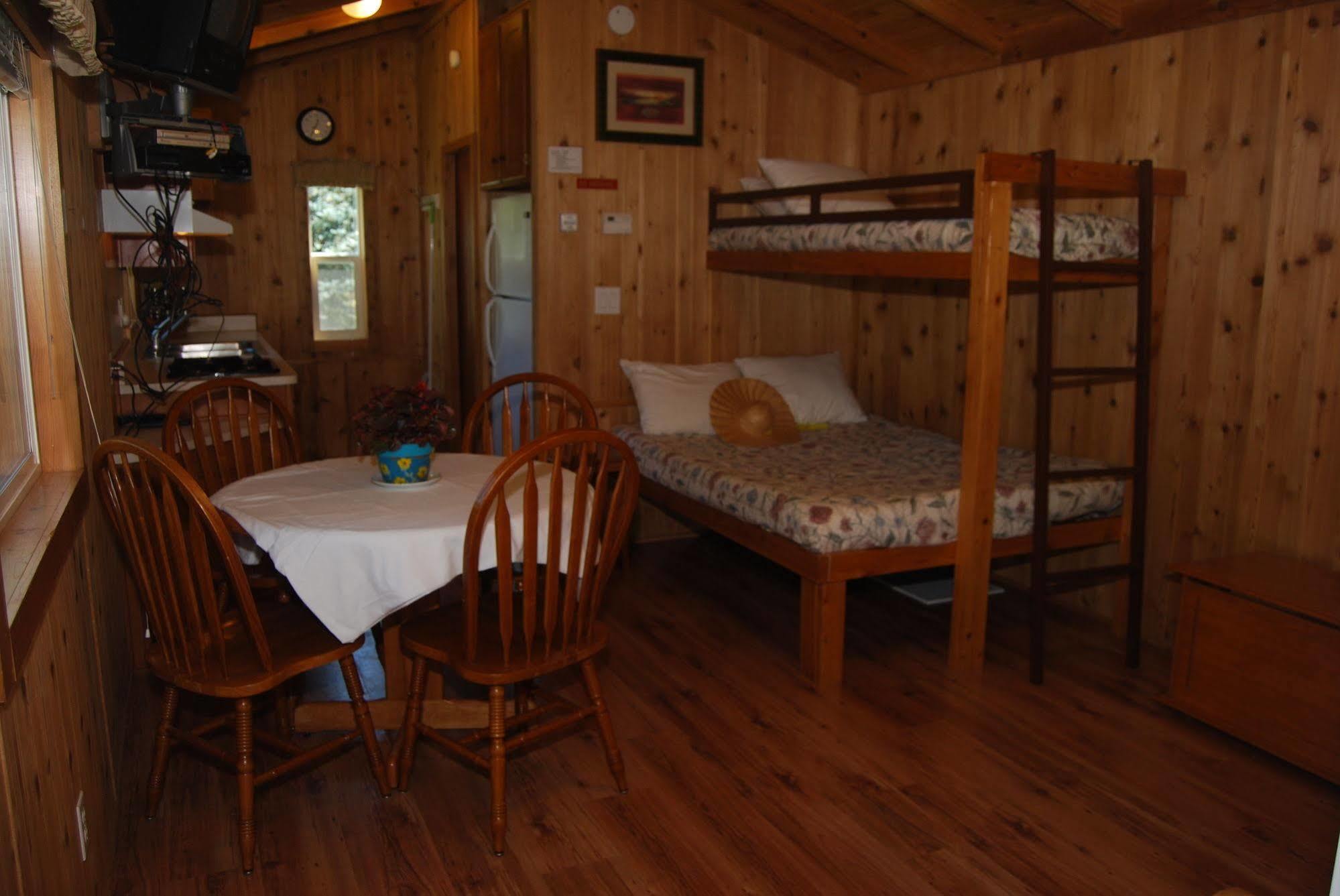 Thunderbird Rv & Camping Resort 먼로 외부 사진