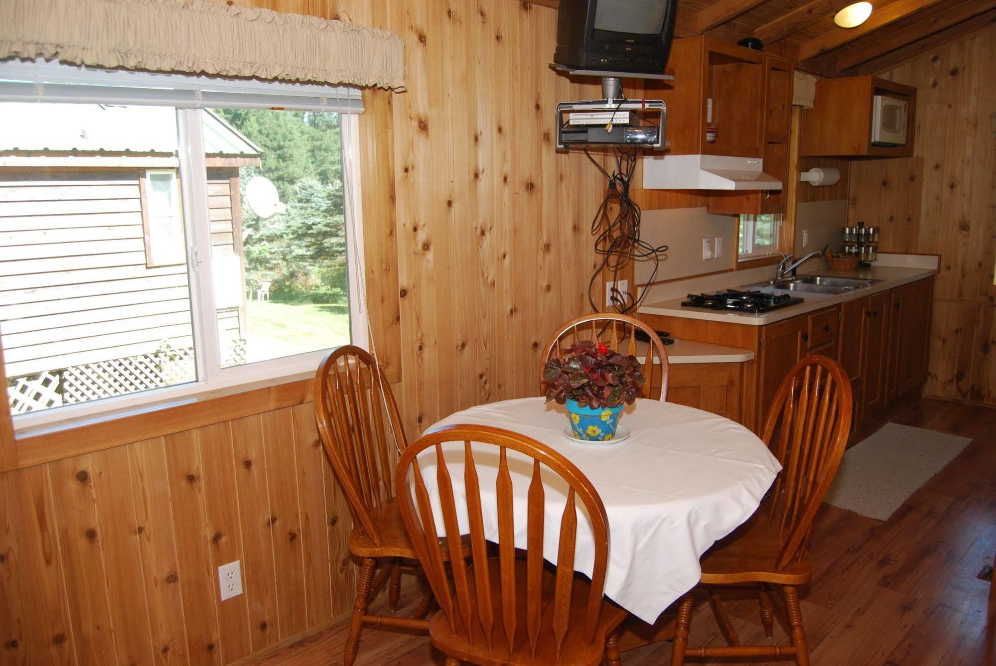 Thunderbird Rv & Camping Resort 먼로 외부 사진